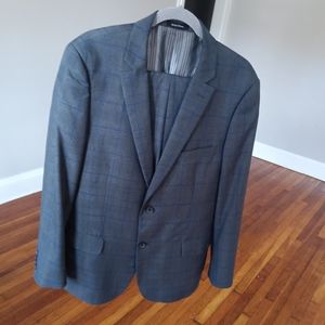 42R Modern Fit Grey Plaid Suit (2pc)